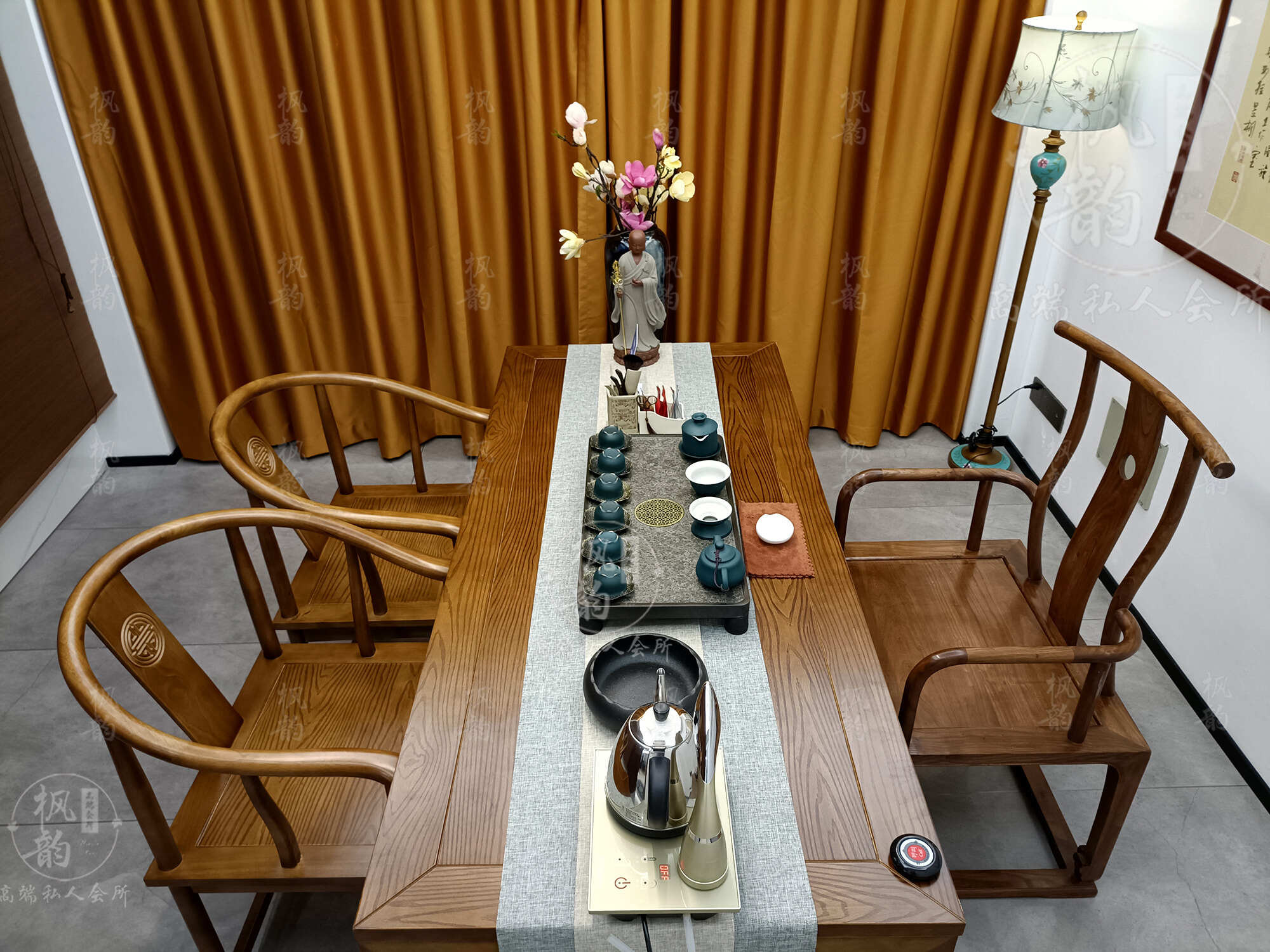 月中与领导去跳伞塔高端足浴店，欢迎咨