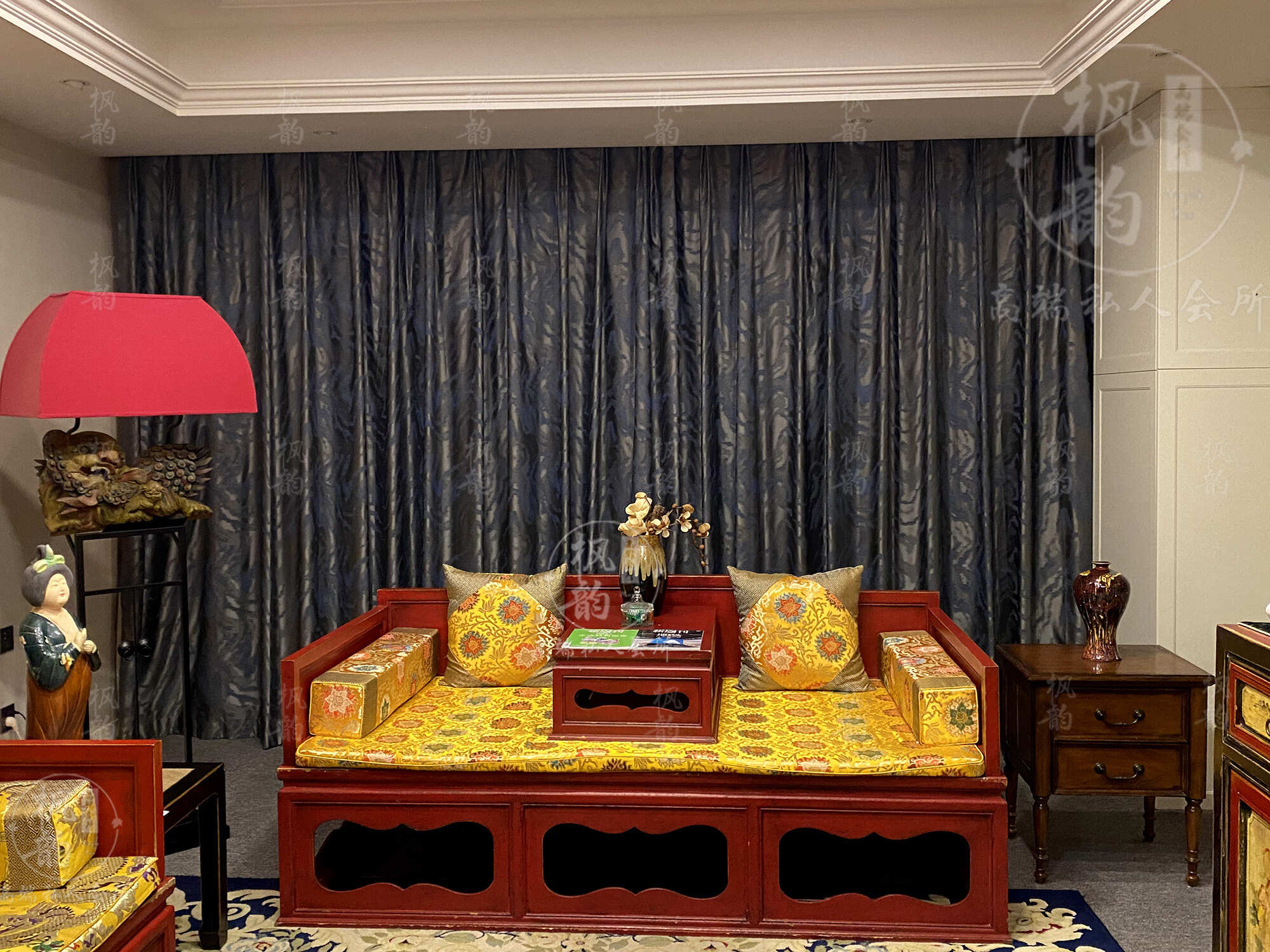 晚上去麻将街特色推拿会馆，解除疲劳，